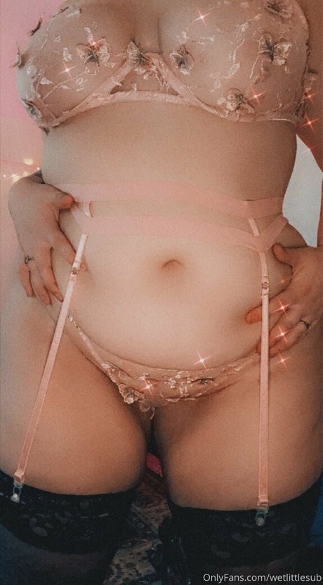 wetlittlesub actrice porno images