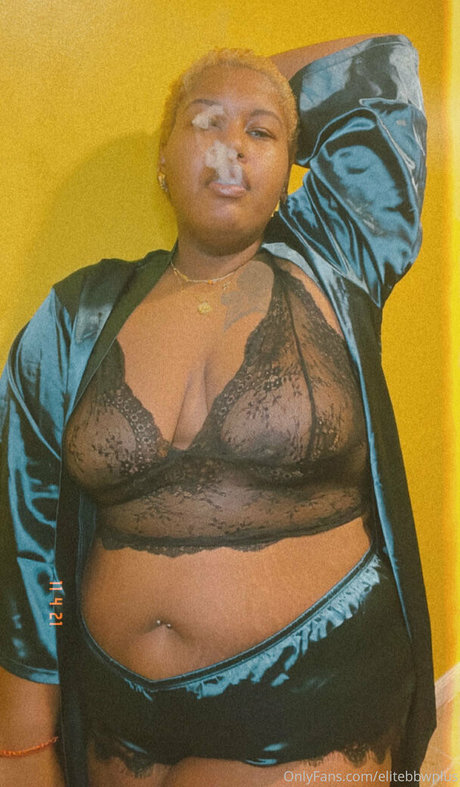 elitebbwplus modèle érotique galeries