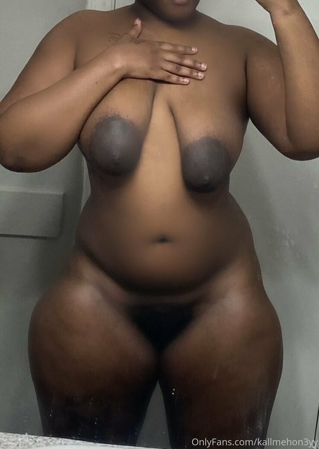 walkngenocidefree modèle gratuit photo