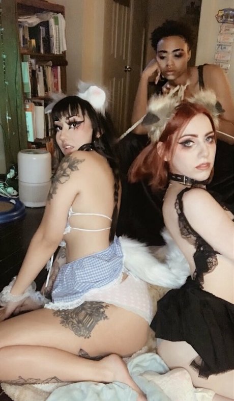 velvetmuerte joli modèle galeries