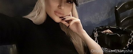 hottanuysha actrice porno galerie