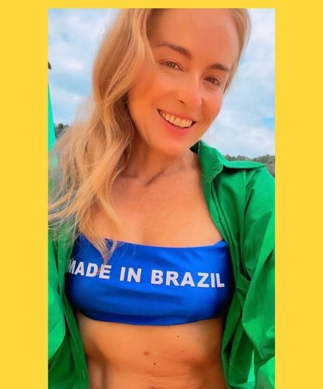 gangbang uniquement pour les fans gratuit exclusif collection