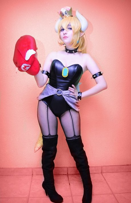 Sanchan Claudia star du porno exclusive collection