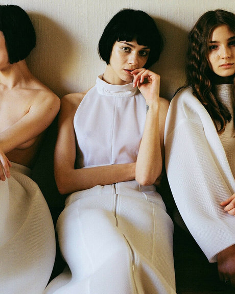 Emma Appleton modèles nus photo