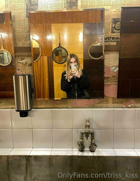 triss kiss étoile de haute qualité archive