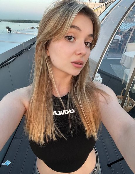 visage blond uniquementfans nue xxx images