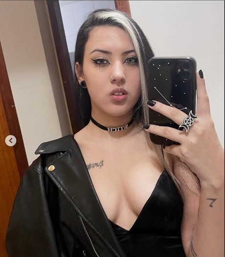 rousse aux gros seins onlyfans pornographique gratuit image