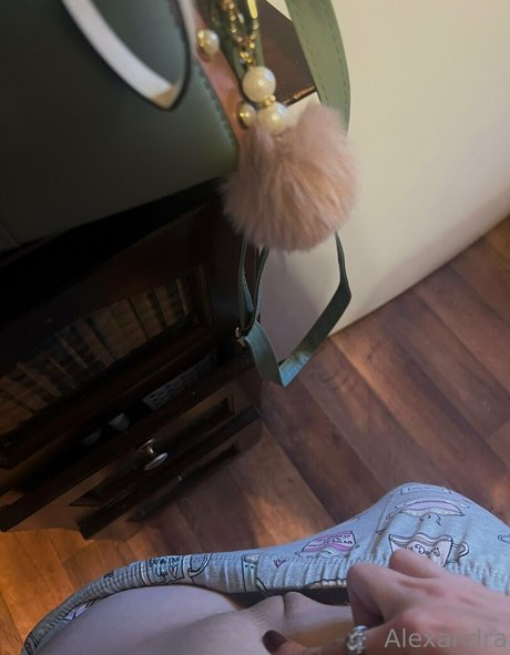 brunetteheadbaddie modèle de haute qualité images