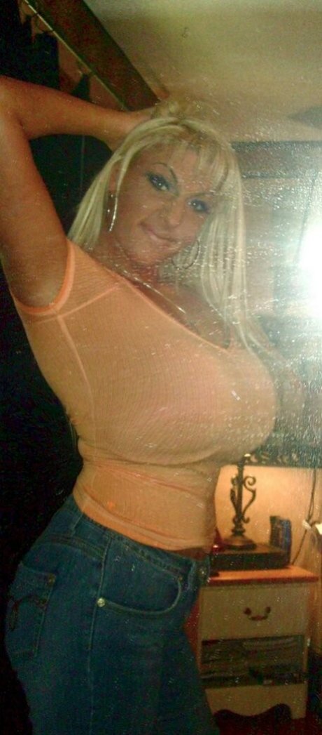 lesbiennes noires onlyfans assez pornographique photo