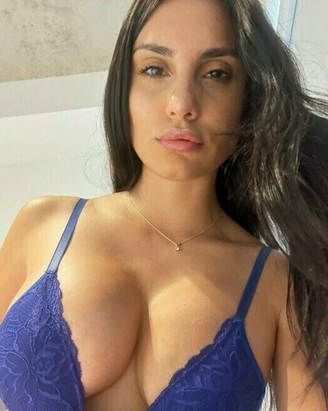 latina solo onlyfans pornographique gratuit collection