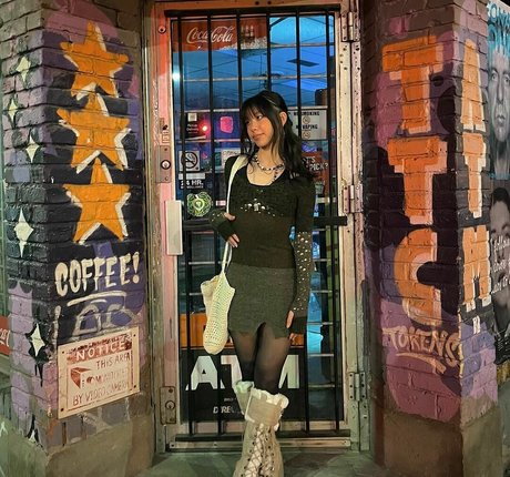 Olivia Sun star du porno chaude archive