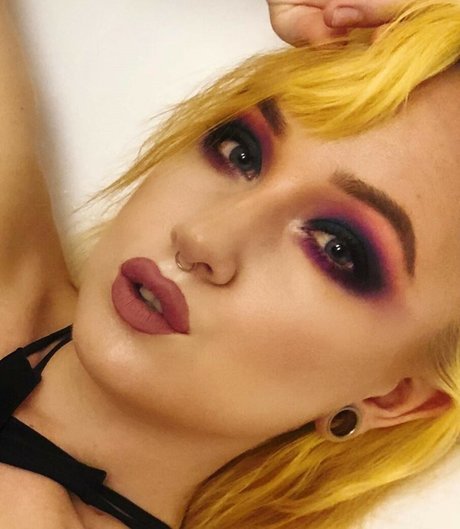 Andrea Frisk star du porno belle galeries