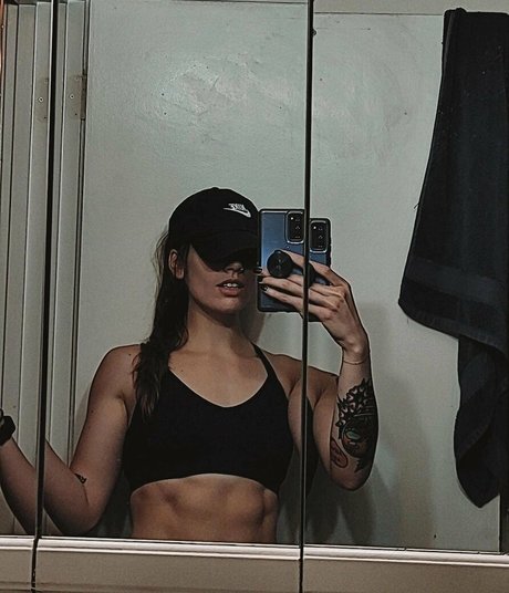 bundaddy actrice exclusive des photos