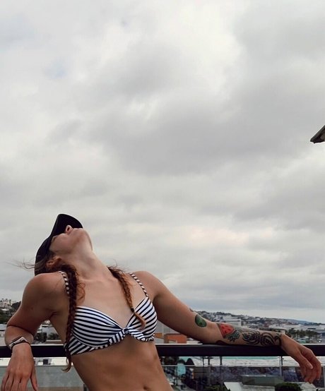 18 fans gratuits uniquement porno artistique photo