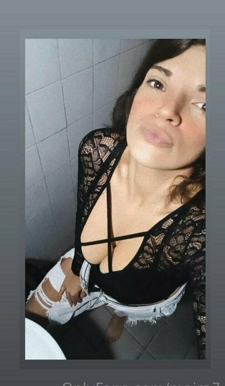 maira7 nus étoiles des photos