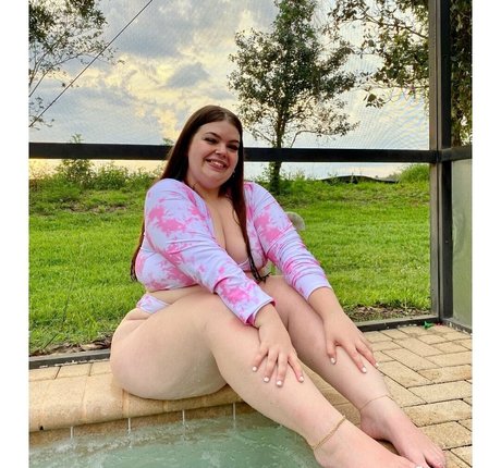 babykcc star du porno érotique img