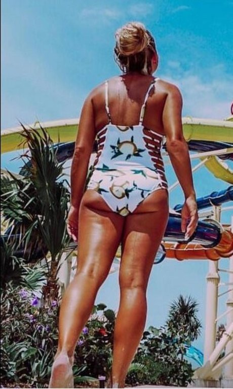 massage lesbien onlyfans érotique gratuit photo