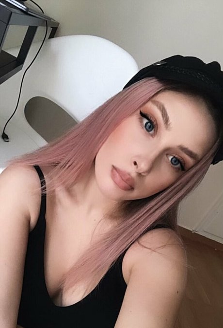 bluevelvetfreenudes modèle artistique img