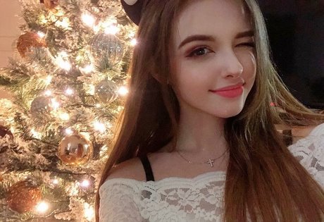 Elina Karimova star exclusive img