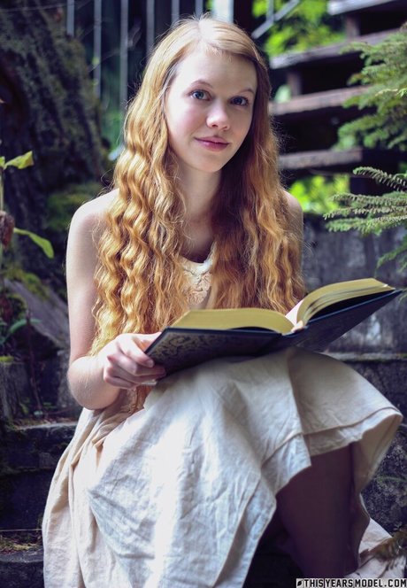 Dolly Little star du porno parfaite collection