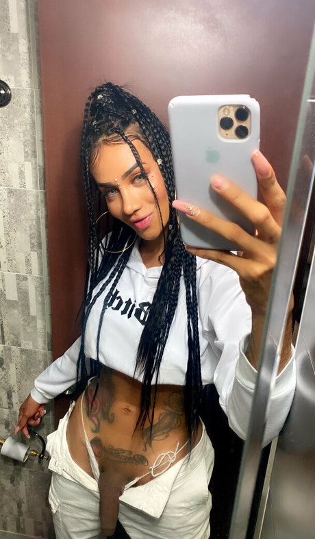 pom-pom girl nue onlyfans hd exclusif img