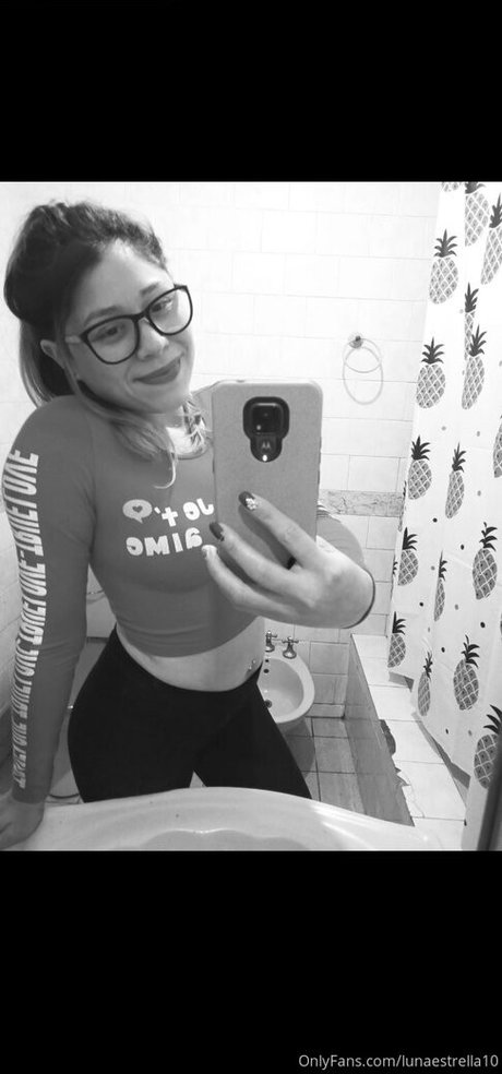 lunaestrella10 actrice pornographique archive