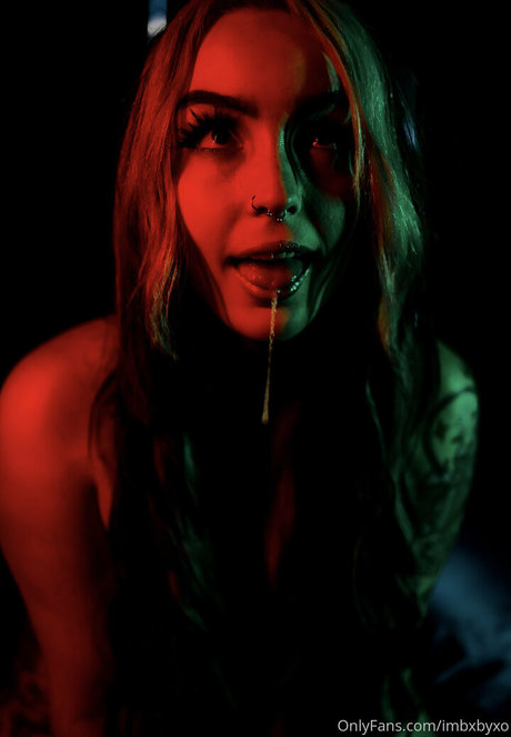 imbxbyxo star pornographique img