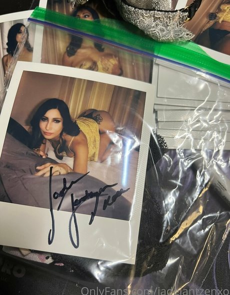 jadejantzenxo actrice chaude photo