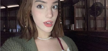 Corrina Rhys star du porno de haute qualité galeries