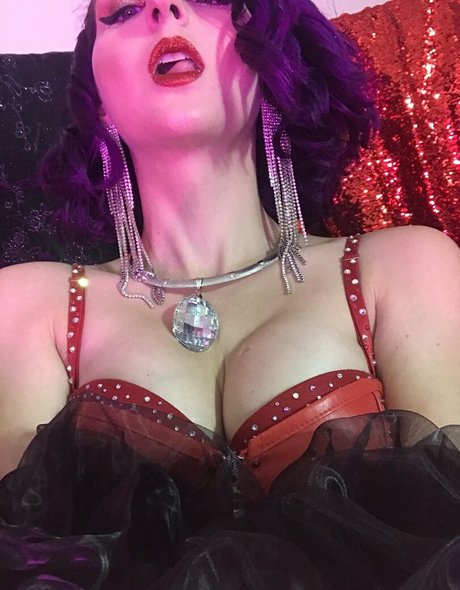 milf aux cheveux noirs onlyfans xxx gratuit collection