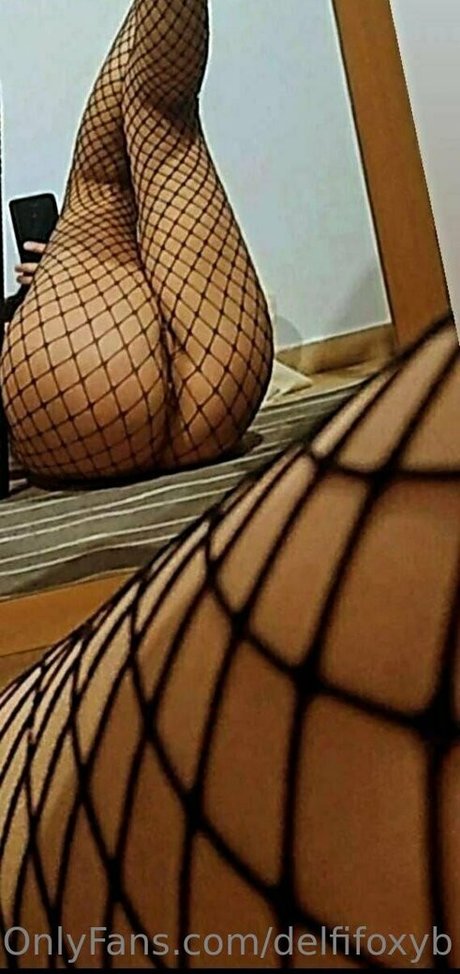 delfifoxyb actrice porno photos