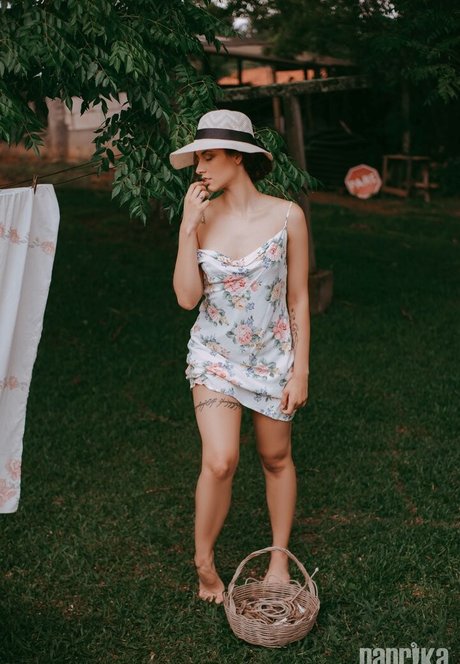 fans en fauteuil roulant uniquement hd nue photos