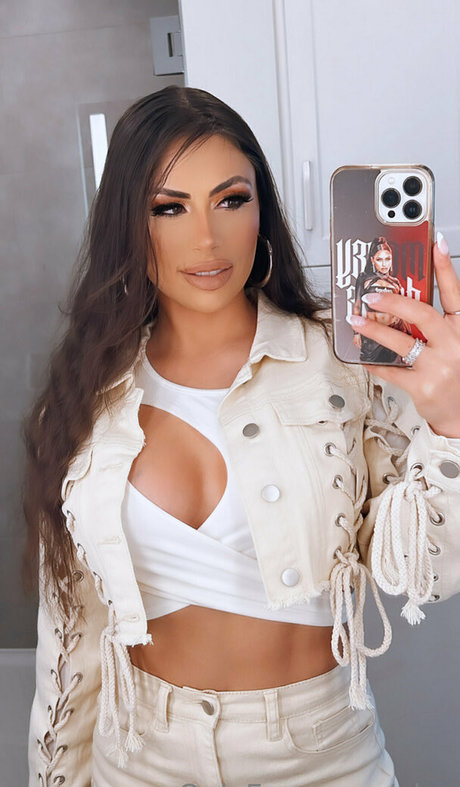 trio à gros seins onlyfans érotique xxx archive