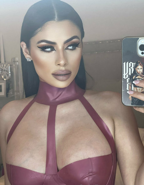 Alus actrice parfaite img