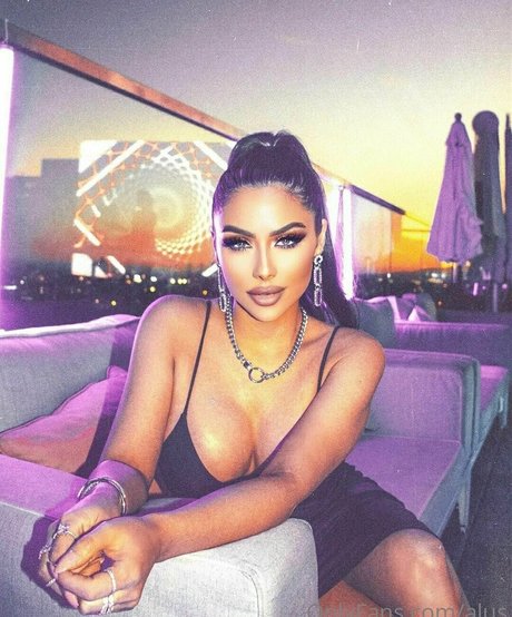 Alus sexe star photo