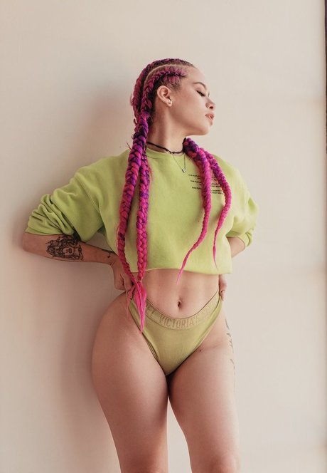 rousse aux gros seins onlyfans porno parfait galeries