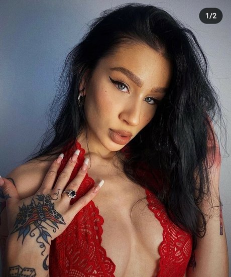 Agata Dziarma actrice érotique img