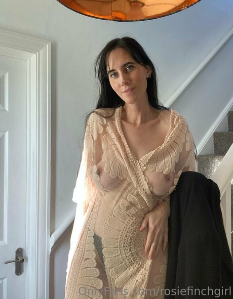 Rose Finchgirl modèle de sexe collection