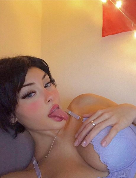 fellation publique onlyfans art image