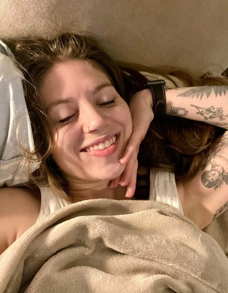 mousiexox modèle nu images