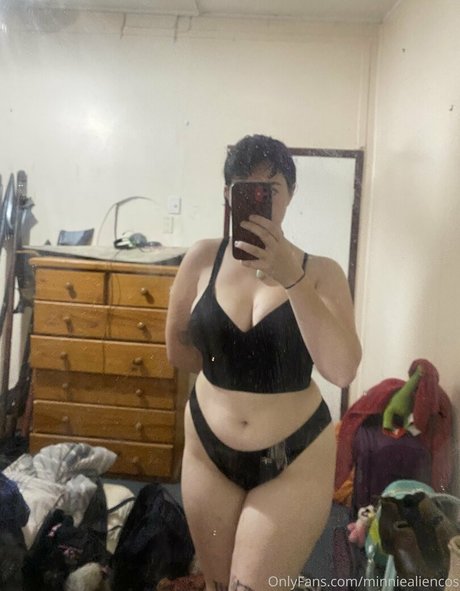 minniealiencos modèle galerie