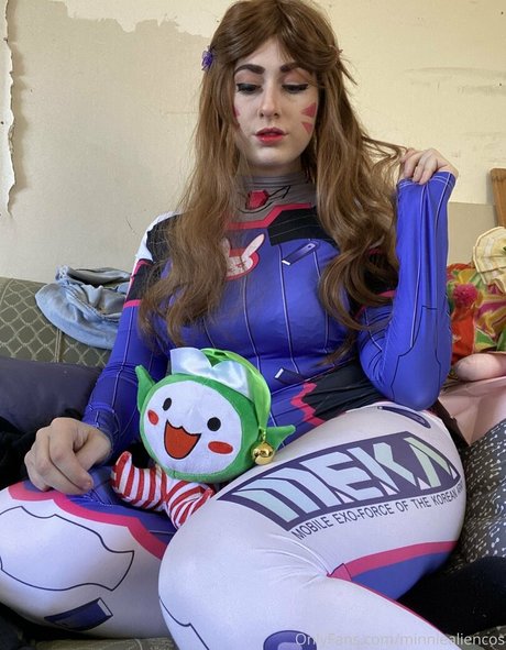 minniealiencos actrice nue collection