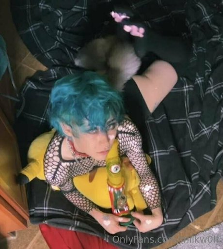 milkw0lf modèles nus archive