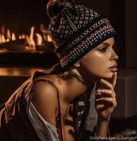 julialogan star du porno gratuit archive