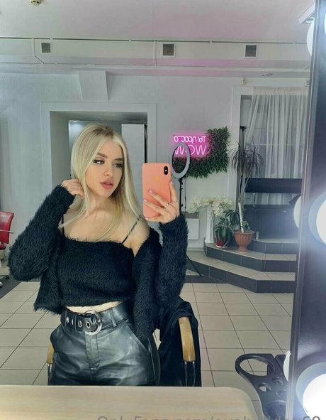 evaholiday69 modèles nus collection