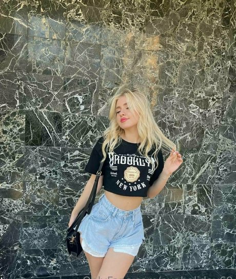 evaholiday69 actrice porno img