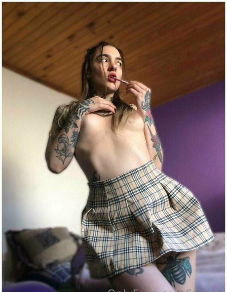 issaa0 star du porno parfaite img