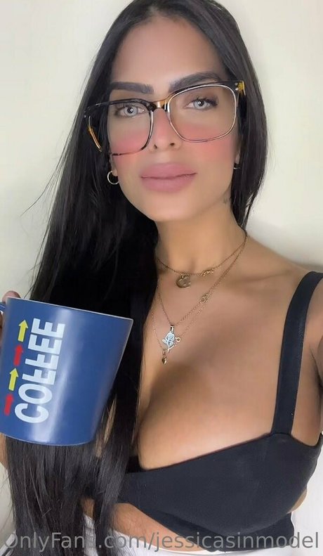 éjacule sur la langue onlyfans nus exclusifs photos