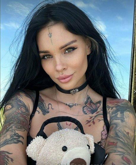 curvyjessy actrice nue des photos