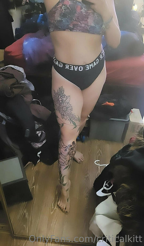 criticalkitt star du porno nue photo